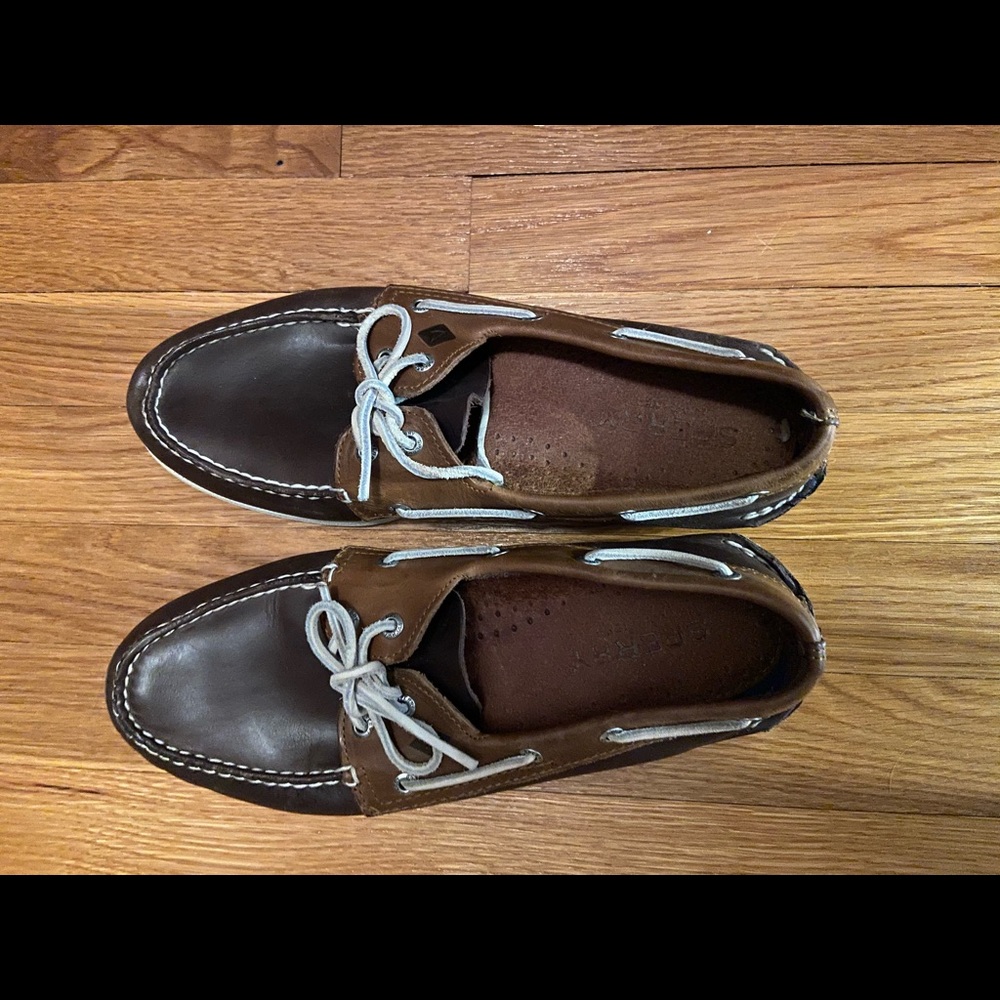 Mens size 10.5 Sperry loafers lightly worn